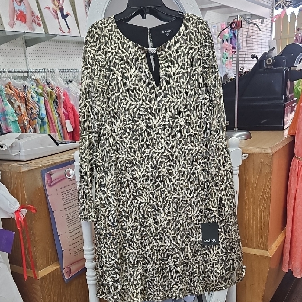 MARINA Long Sleeve Printed Shift Dress in Black and Cream